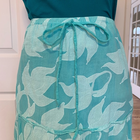 Pretty aqua print tiered skirt - Picture 2 of 3